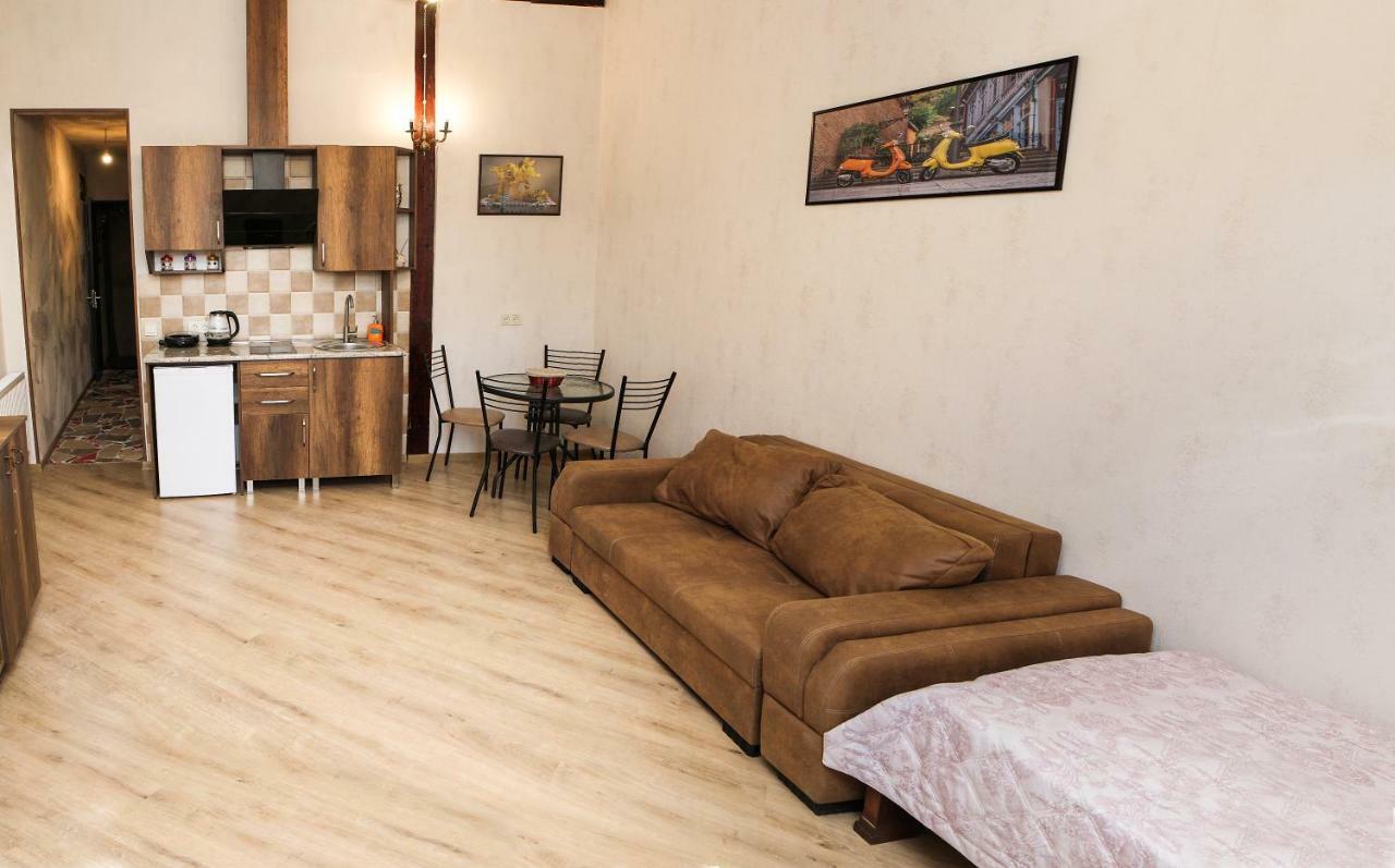 Natia'S Apartment On Dadiani St. 1 Tbilisi Exterior foto
